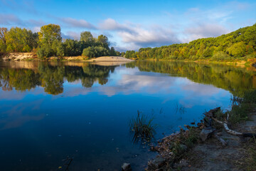 Fototapeta premium lake in the forest