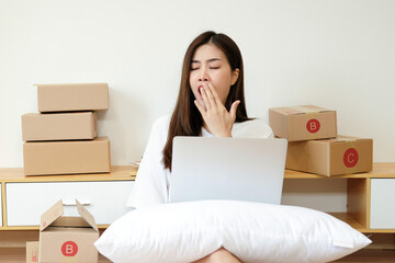 Online sales are so bad that you feel sleepy.