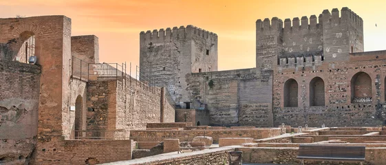 Papier Peint photo autocollant Cerro Torre Ruinas de la alcazaba y fortificación de la Alhambra de Granada, España