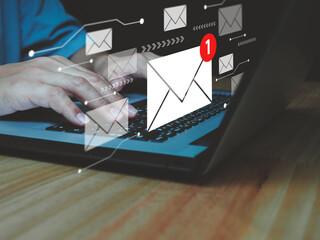 Notification of electronic mail or e-mail new message notification through the digital window