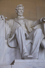 Lincoln Statue