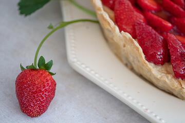 Tarte aux fraises, gros plan sur une fraise