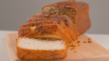slices of bread on wooden board