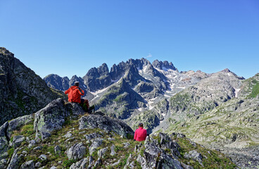 Fototapeta na wymiar Les Aiguilles de l'Argentière - Massif de Belledonne (vu depuis la Cime du Sambuis)