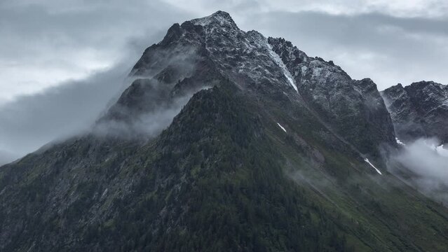 Timelapse of Le Ch&acirc;telet, Mont Blanc Massiv. Shot from Champex Lac, Switzerland.
