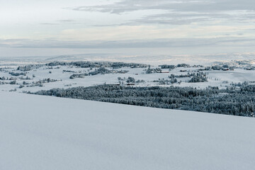 Fototapeta na wymiar winter on the countryside