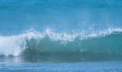 Fototapeta premium 打ち寄せる波