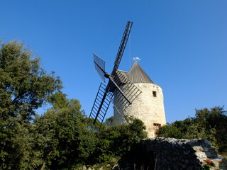 Fontvieille - Provence