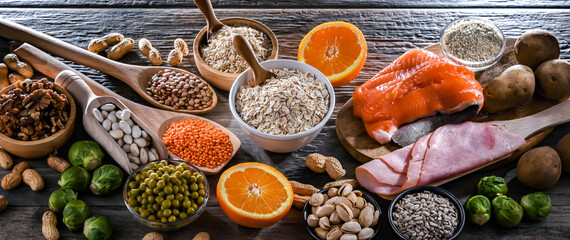 Composition with food products rich in thiamine or vitamin B1