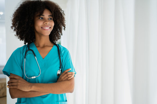 Profile Photo Of Attractive Family Doc Lady Patients Consultation Friendly Smiling Wearing Green Operation Coat Stethoscope .