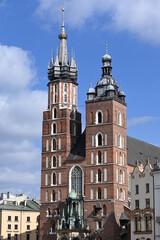 Fototapeta na wymiar Kraków, Kościół Mariacki, wieża, hejnalica, katedra, symbol, Małopolska, Polska