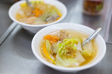 Thick rice noodles Ding Bian Cuo famous Keelung night market food