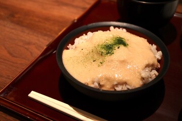 麦とろご飯　青のりのせ
