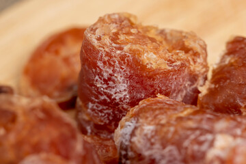 Dried chicken sausage with dried tomatoes