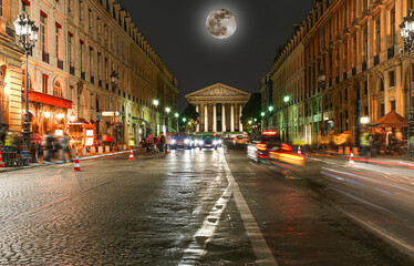 Fototapeta na wymiar Night view of the Roman Catholic church Madelein (with the moon), Paris, France
