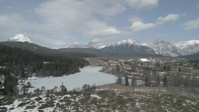 Flug &uuml;ber Seefeld in Tirol