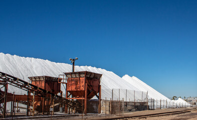 Fototapeta na wymiar Salt refinery plant in the USA.