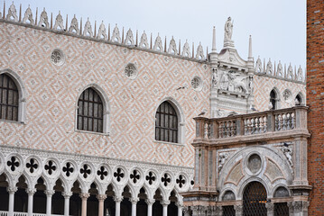 Fototapeta na wymiar Venice, Italy - 15 Nov, 2022: Exterior of the Doge's Palace and Piazza San Marco
