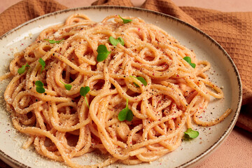 spaghetti carbonara, in creamy garlic sauce, pasta in white sauce, homemade, no people,