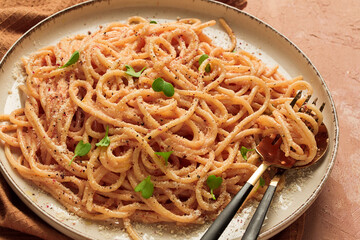 spaghetti carbonara, in creamy garlic sauce, pasta in white sauce, homemade, no people,
