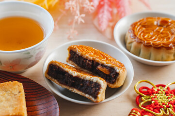 月餅とジャスミン茶