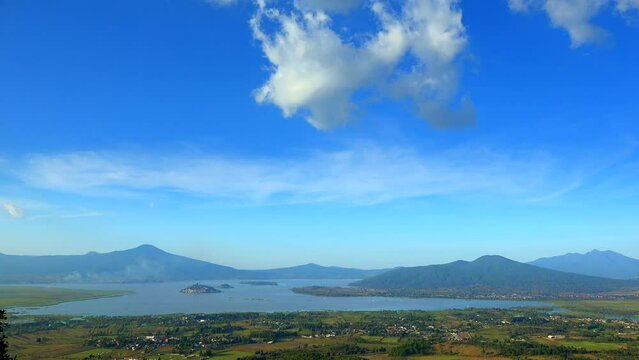 Lago de P&aacute;tzcuaro