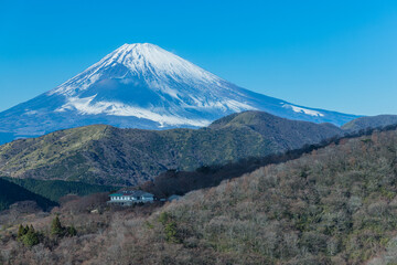 Fototapeta na wymiar 日本　神奈川県足柄下郡箱根町の駒ヶ岳ロープウェイから見える富士山