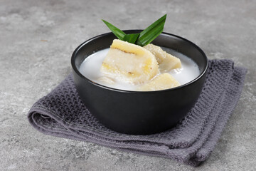 Thai Dessert Poached Banana in Coconut Milk or  Kluay Buad Chee