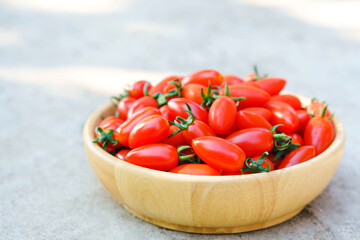 Solarino Tomatoes help nourish eyesight. Increase immunity with lycopene, prevent prostate cancer,...