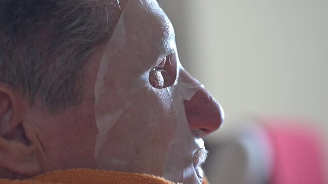 Maschera viso modello Uomo