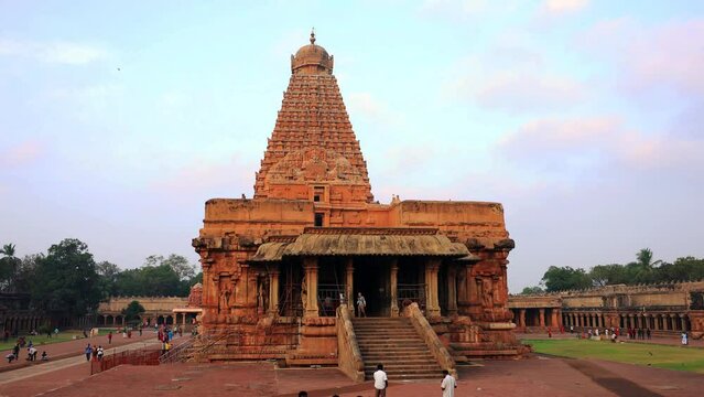 Ancient Brihadeeswarar Temple or Big Temple. Brihadishvara Rajesvara Peruvudaiyar built by 10th century king RAJA RAJA CHOLAN.. UNESCO World Heritage