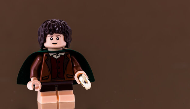 Dortmund - Deutschland 13. M&auml;rz 2023 Lego Minifiguren aus Herr der Ringe