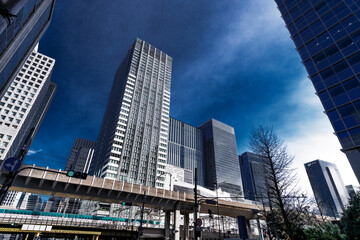 Fototapeta na wymiar 太陽の光が綺麗な東京のビル群