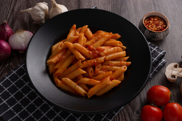 Pasta in red sauce