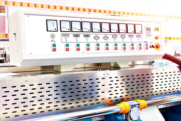 Glass straight line edging machine