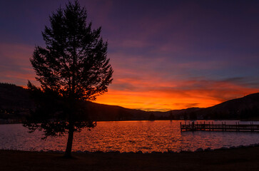 Obraz na płótnie Canvas Nottingham Lake at sunset in Avon, Colorado. High quality photo