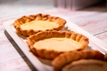 Fond de tartelette attendant d'être garnis