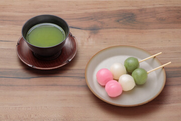 三色団子とお茶