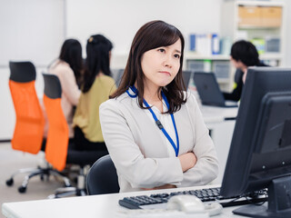 仕事の進め方に悩むビジネスパーソン