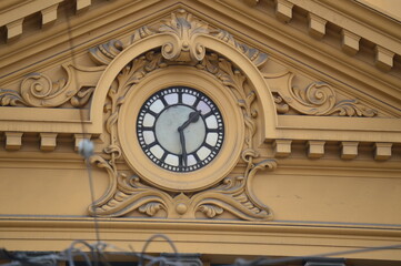 Obraz premium old clock on building