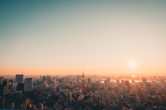 日の出 Images – Browse 234,193 Stock Photos, Vectors, and Video