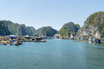 Fototapeta na wymiar Wonderful sea view, Ha Long Bay, Vietnam