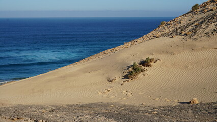 Wilde und schöne Ostküste von Fuerteventura auf den Kanarischen Inseln