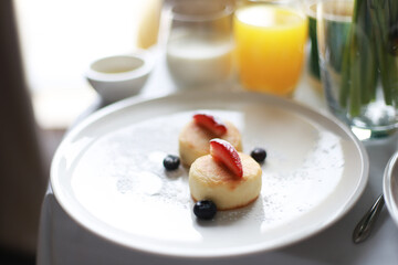 Cottage cheese pancakes for breakfast with berries