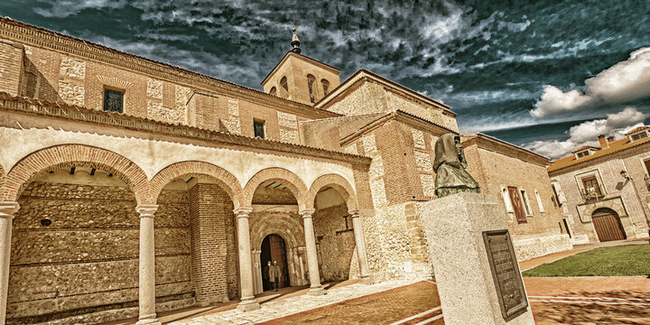 Church of Santa Mar&iacute;a del Castillo, 13-16th Century Romanesque Style, Olmedo, Valladolid, Castile Leon, Spain, Europe