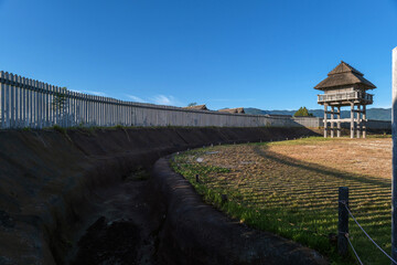 佐賀 吉野ヶ里遺跡 北内郭の濠と柵と物見櫓