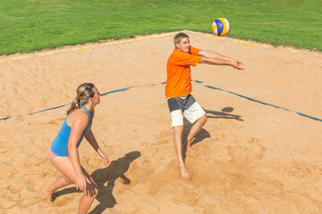 Trendsport Beachvolleyball, Teamwork im Sand