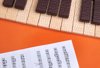 cakes arranged in the shape of a musical instrument keyboard ...