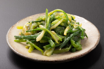 あさつきの酢みそ和え