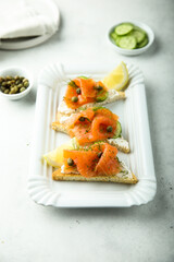 Smoked salmon with cream cheese on toast